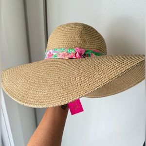 Lilly Pulitzer large brim hat NWT